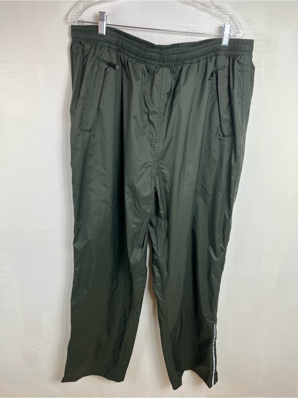 33,000ft Men's Waterproof Athletic Pants Olive Green with Ankle Zippers – XXL